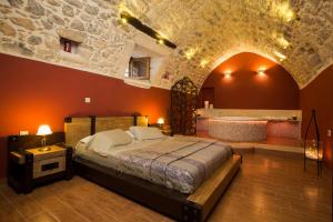 Tholos Superior Suite